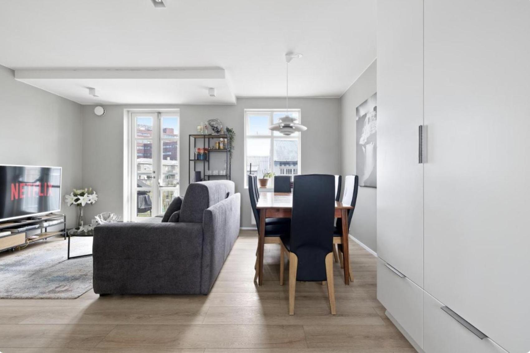 Cheerful Down Town Apartment Reykjavík Eksteriør bilde