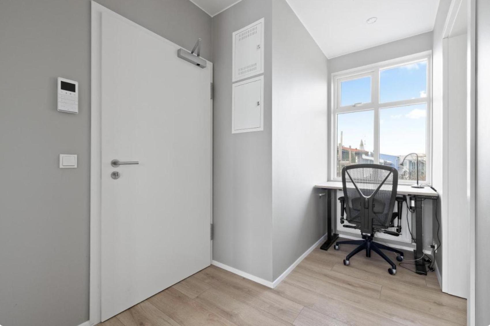 Cheerful Down Town Apartment Reykjavík Eksteriør bilde