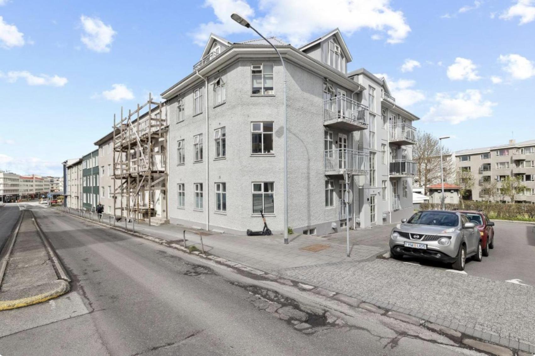 Cheerful Down Town Apartment Reykjavík Eksteriør bilde