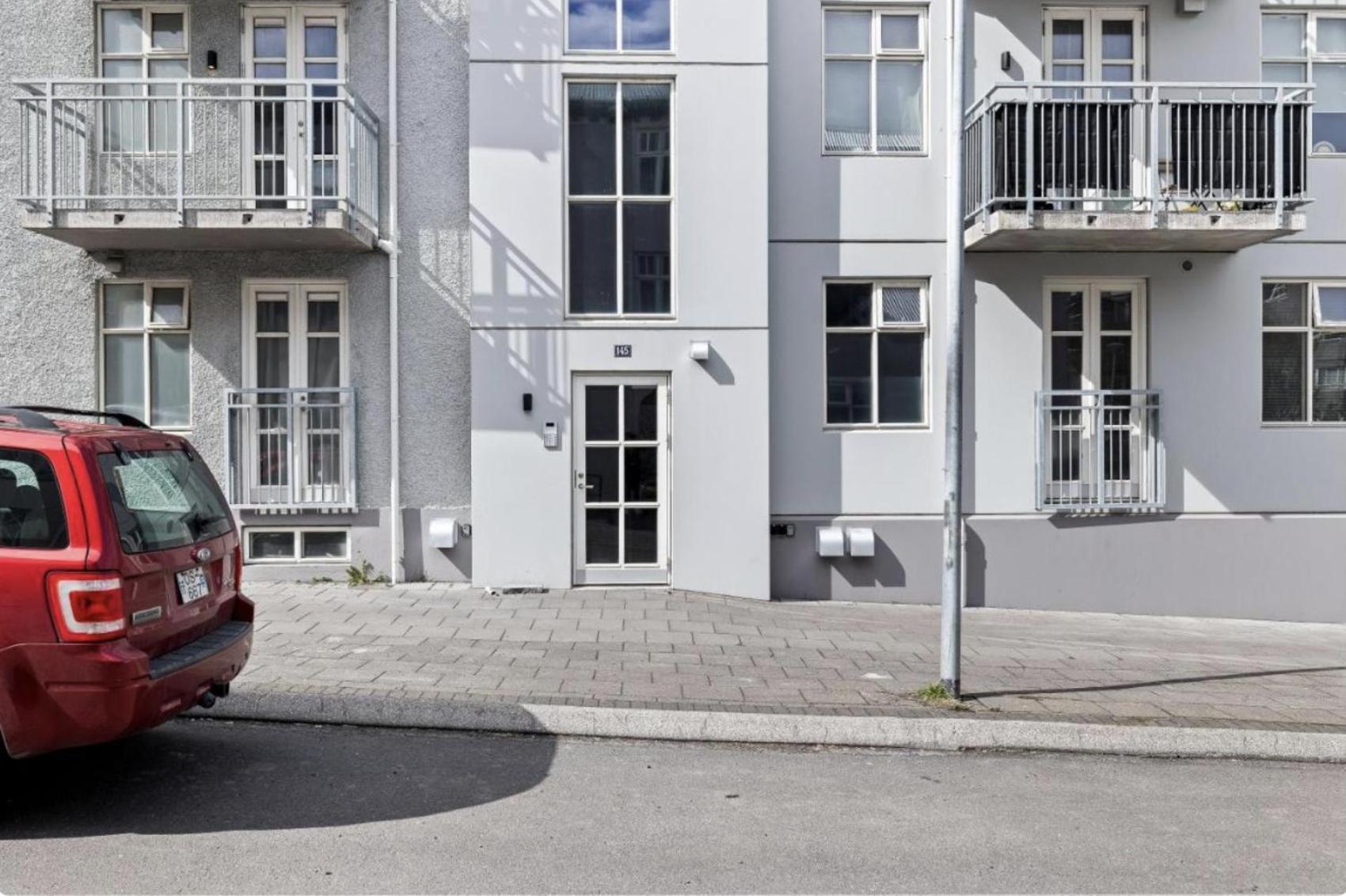 Cheerful Down Town Apartment Reykjavík Eksteriør bilde